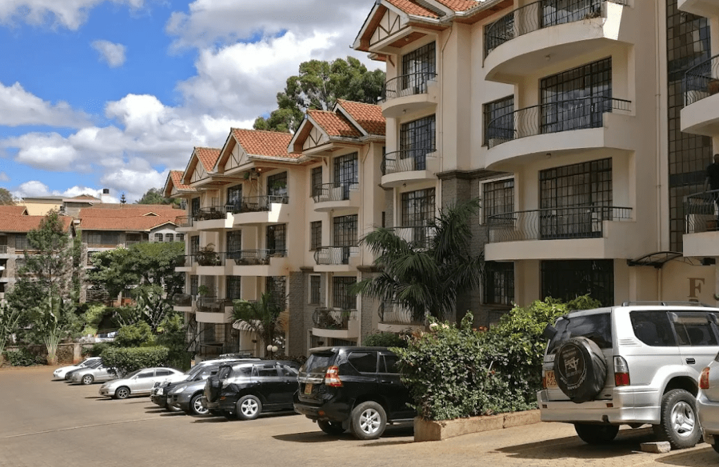 Merlin Court Lavington – Spacious 3 bedroom ensuite plus DSQ
